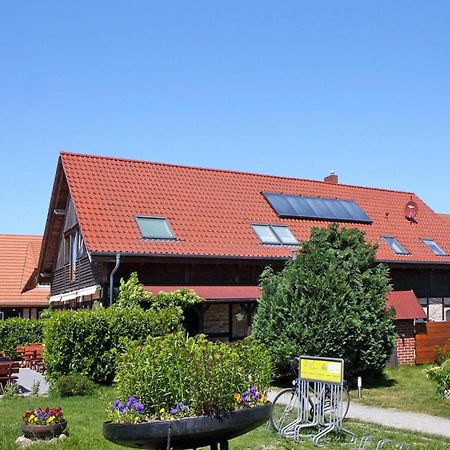 Farmstay Neuendorfkrug, Luetow Lutow Buitenkant foto